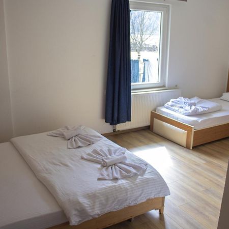Aparthotel Bujtinat e lugines Valbone Extérieur photo