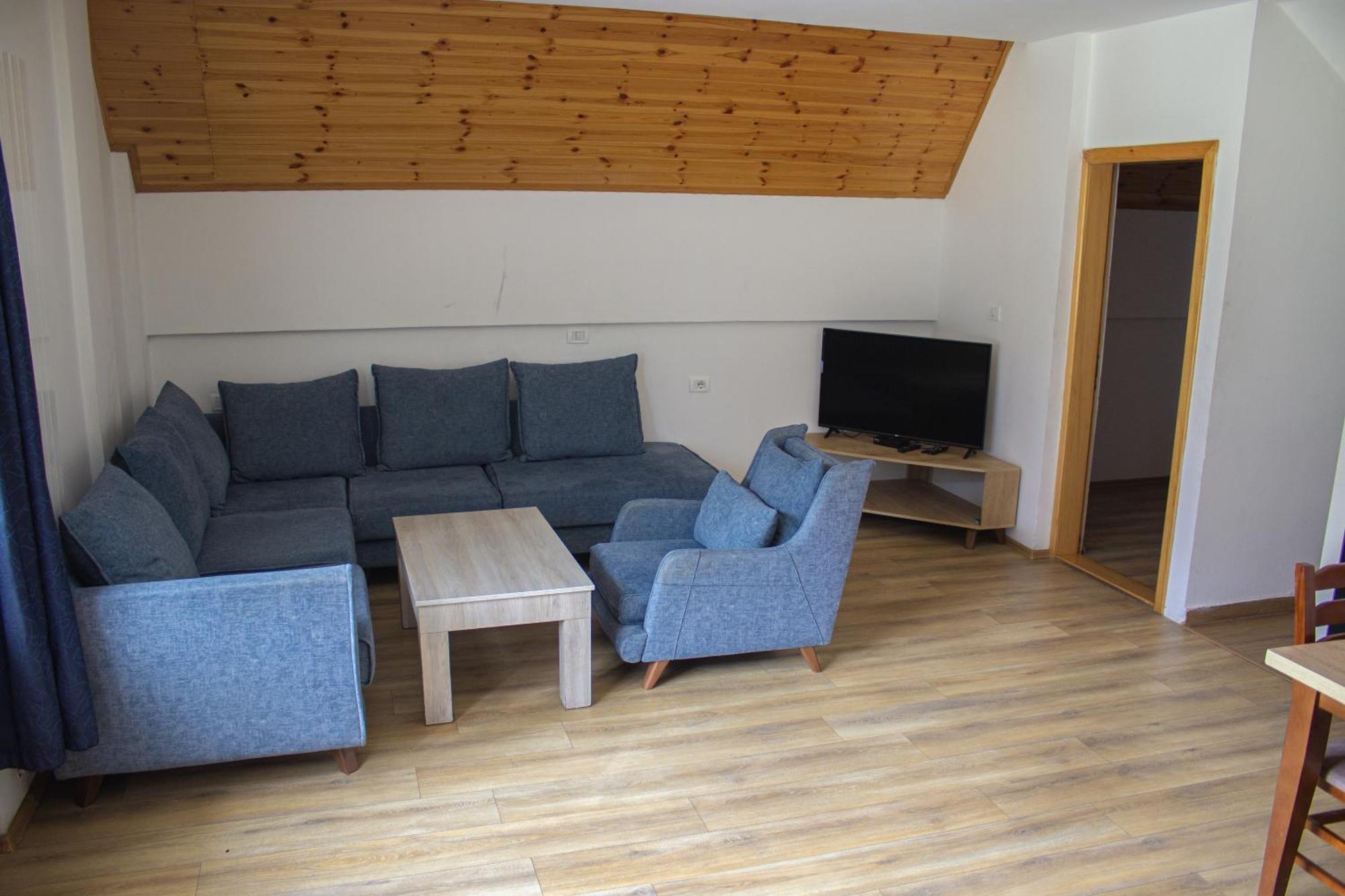 Aparthotel Bujtinat e lugines Valbone Extérieur photo