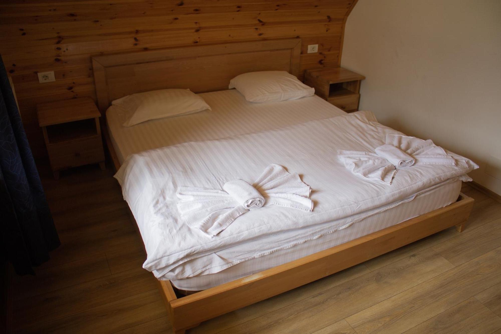 Aparthotel Bujtinat e lugines Valbone Extérieur photo