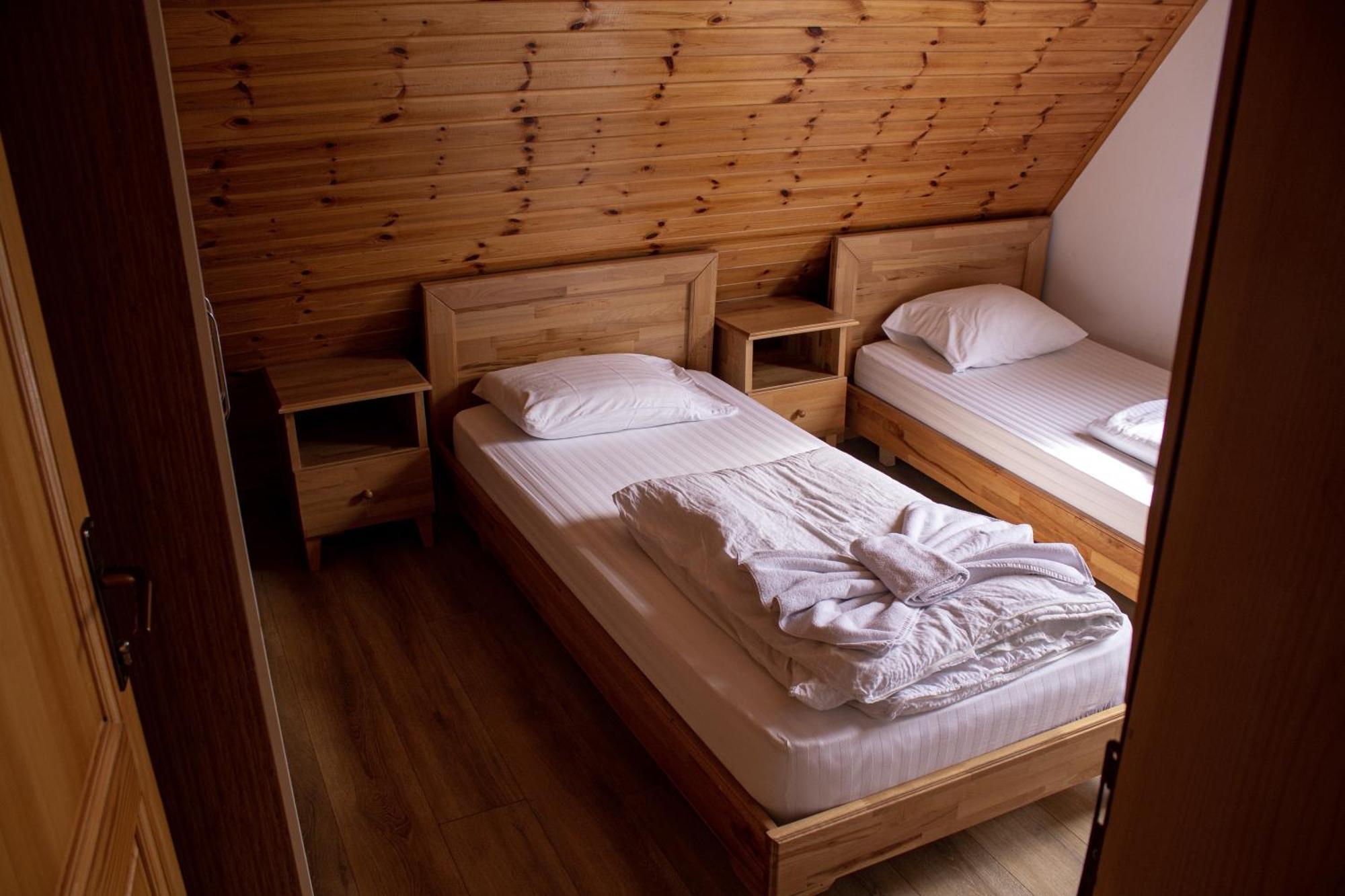 Aparthotel Bujtinat e lugines Valbone Extérieur photo