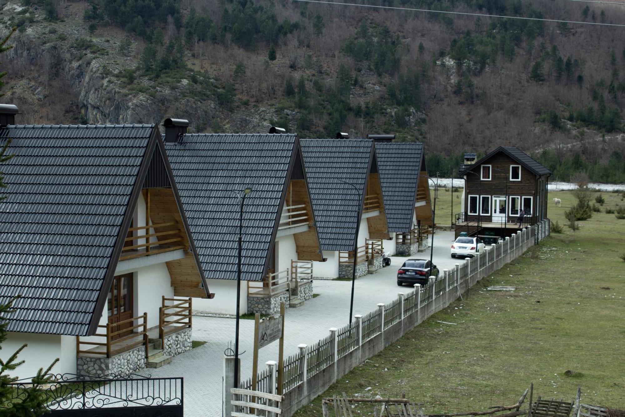 Aparthotel Bujtinat e lugines Valbone Extérieur photo